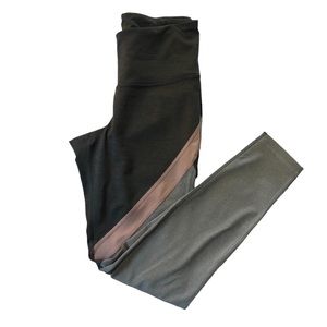 Old Navy Active - Women’s 7/8 Leggings - Grey/Pink - Size Small